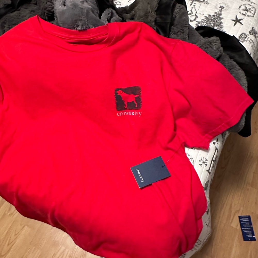 Crown and ivy large tshirt with tags NWT